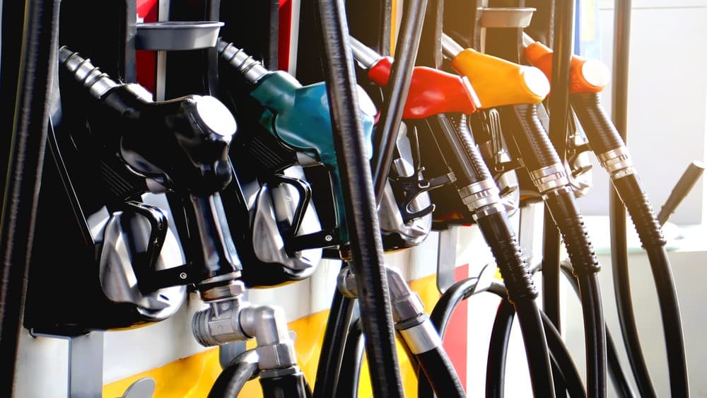 India Raises Fuel Prices for Fourth Time as Oil Crisis Hits Consumers