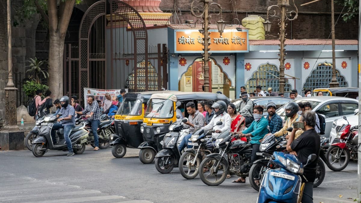 India's Pump Prices Stuck Even As Global Crude Crashes