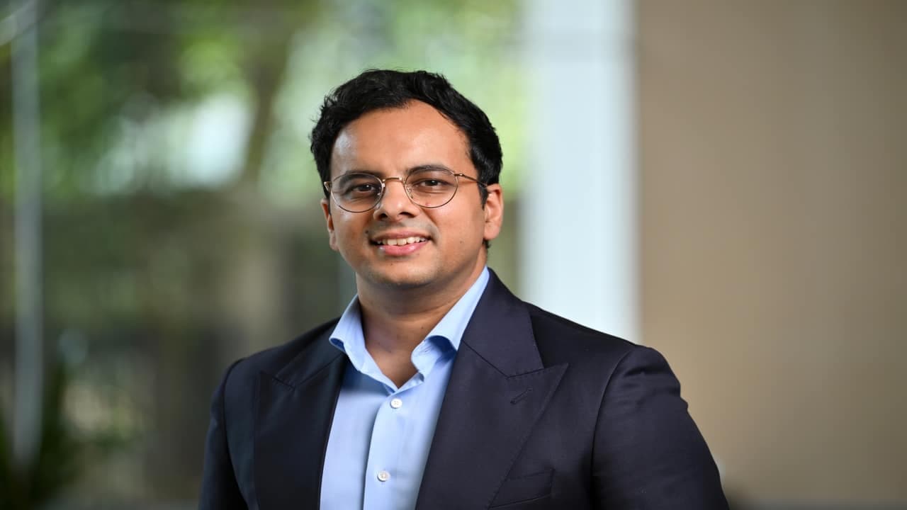 Nearly 70 % of new large - cap money is going into passive funds : Pratik Oswal of Motial Oswal AMC