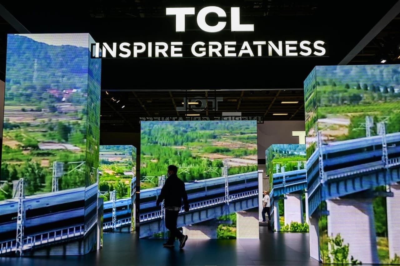 TCL reportedly in talks to sell majority stake in India display plant