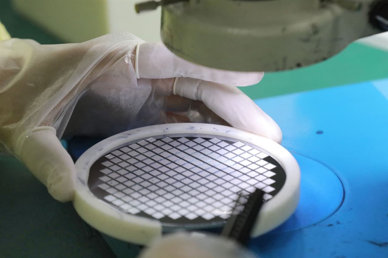 India inaugurates Rajasthan's first semiconductor plant as local chip push expands