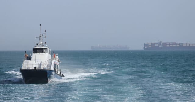 Four More Tankers Pass Through Strait of Hormuz Bound for Pakistan, China, and India