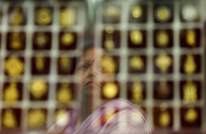 India central bank not in favour of rate hikes to defend rupee, prioritises inflation, sources say