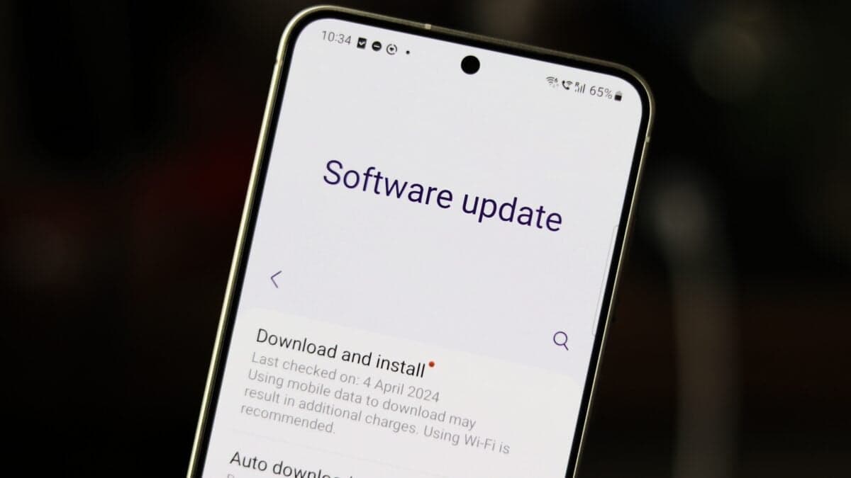Samsung phones get Google Play System update dated April 1, 2026