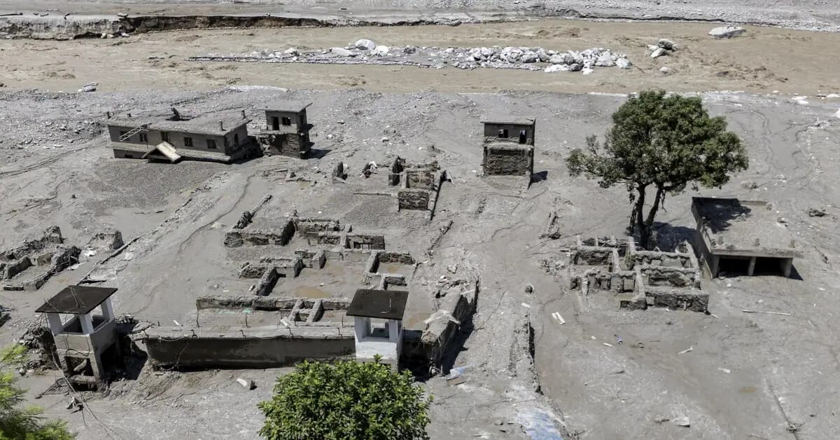 China issues Level-IV alert after devastating flash floods at Nepal border