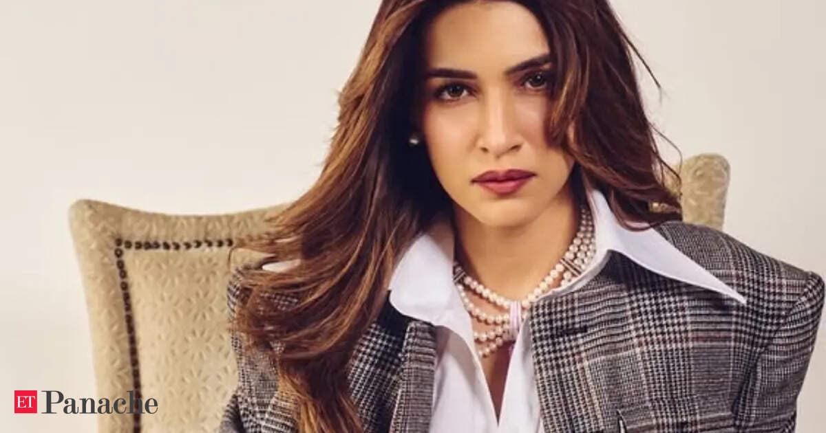 She is an ex-techie who entered film industry without support, lost films to star kids. Later, won a National Award. Kriti Sanon calls out pay disparity in Bollywood