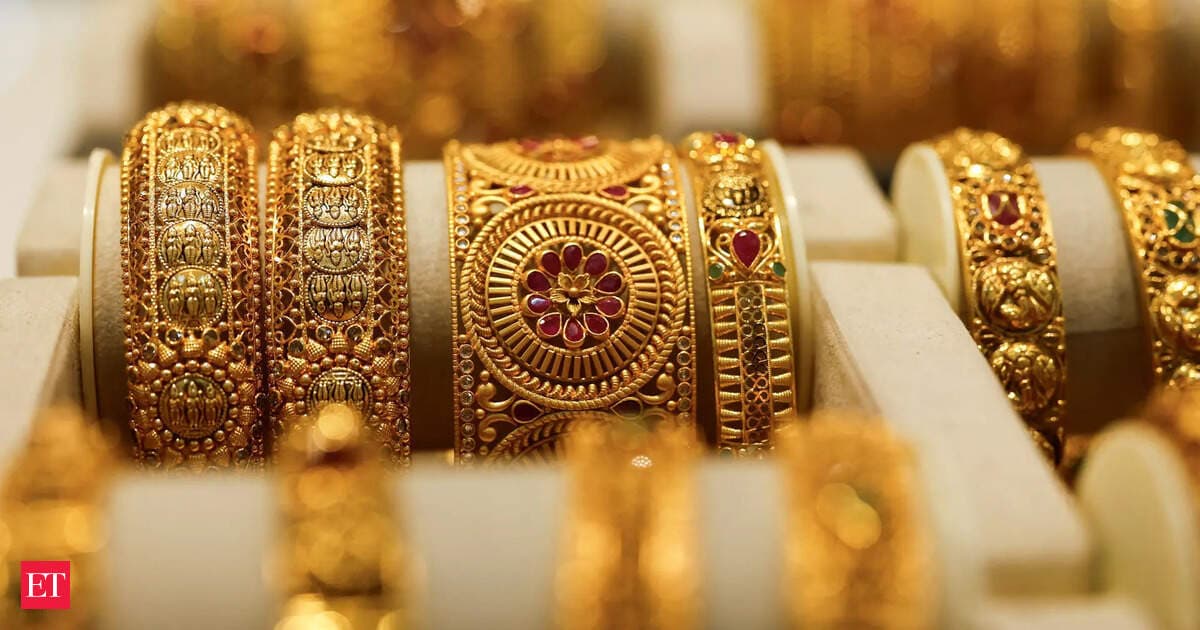 India raises gold and silver tariffs to 15% to curb imports, support rupee