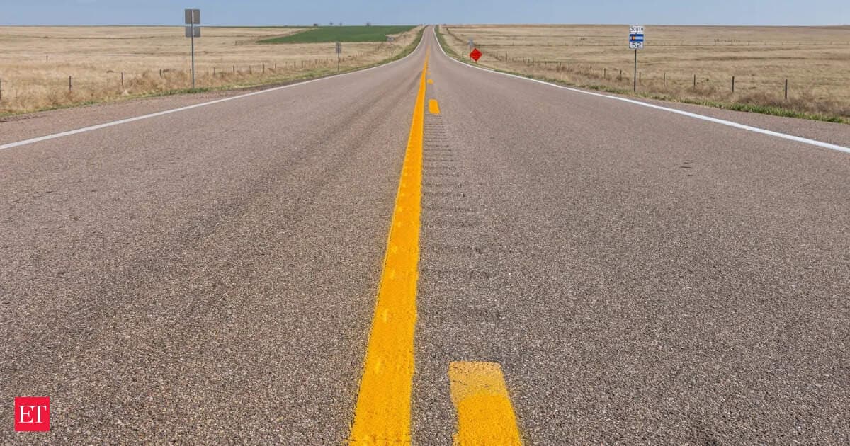 NHAI lines up 17 highway assets spanning 1,692 km for monetisation in FY27