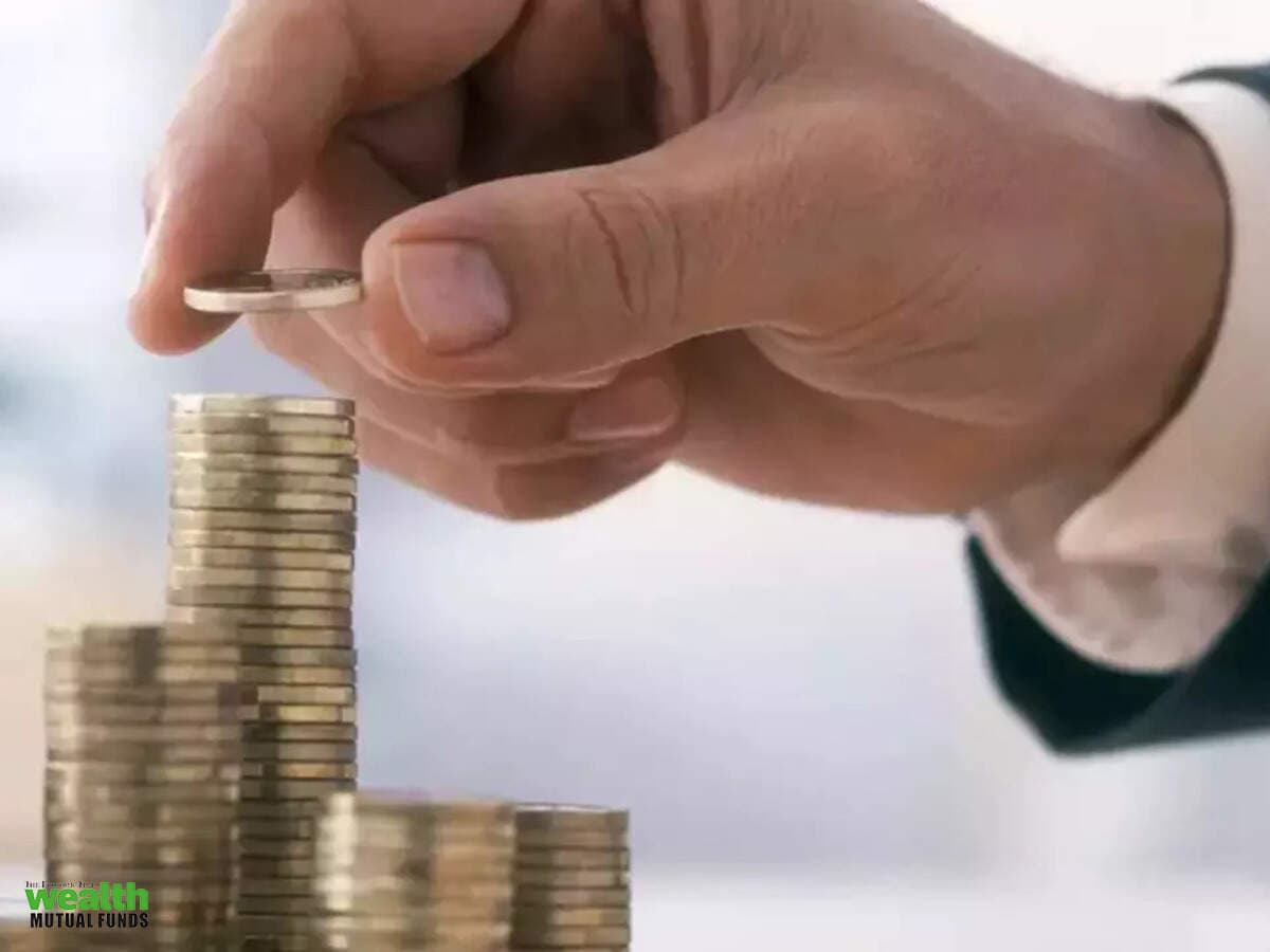Debt mutual fund flows turn negative at Rs 8,127 crore in August. What drove the outflows?