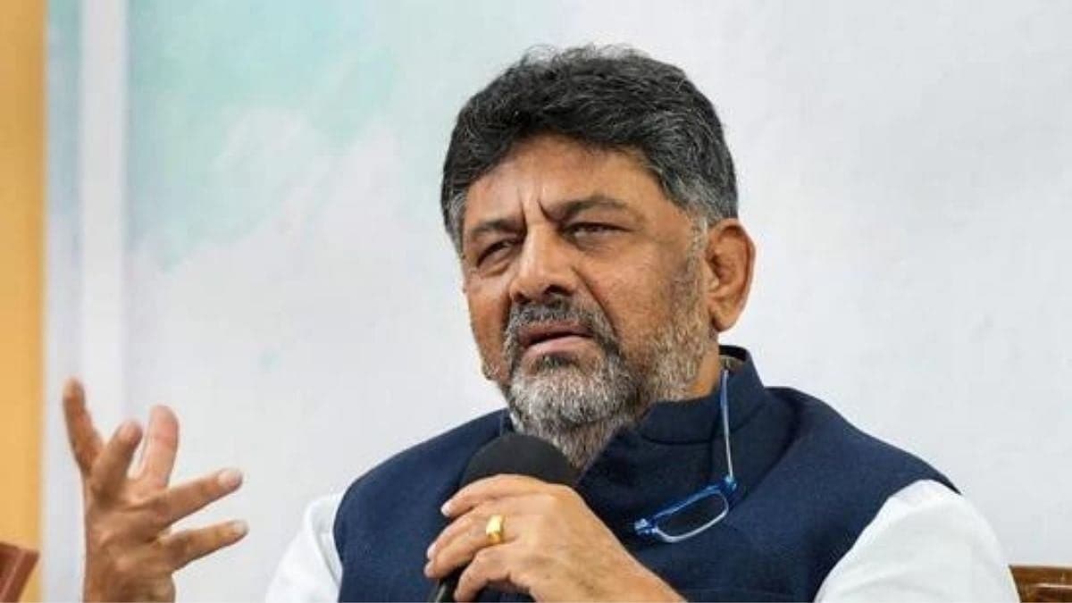 Karnataka Leadership Change : DK Shivakumar To Meet Rahul Gandhi & Kharge Today Over Cabinet Reshuffle ; 4 Deputy CMs Likely To Be Appointed , Say Party Sources