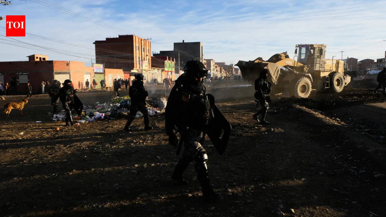 Bolivian police confront protesters blockading roads