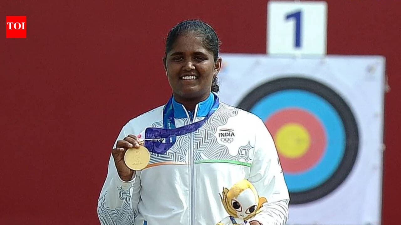 Grandmother’s gift, second-hand bow and 3 medals: How Kumkum Mohod made history