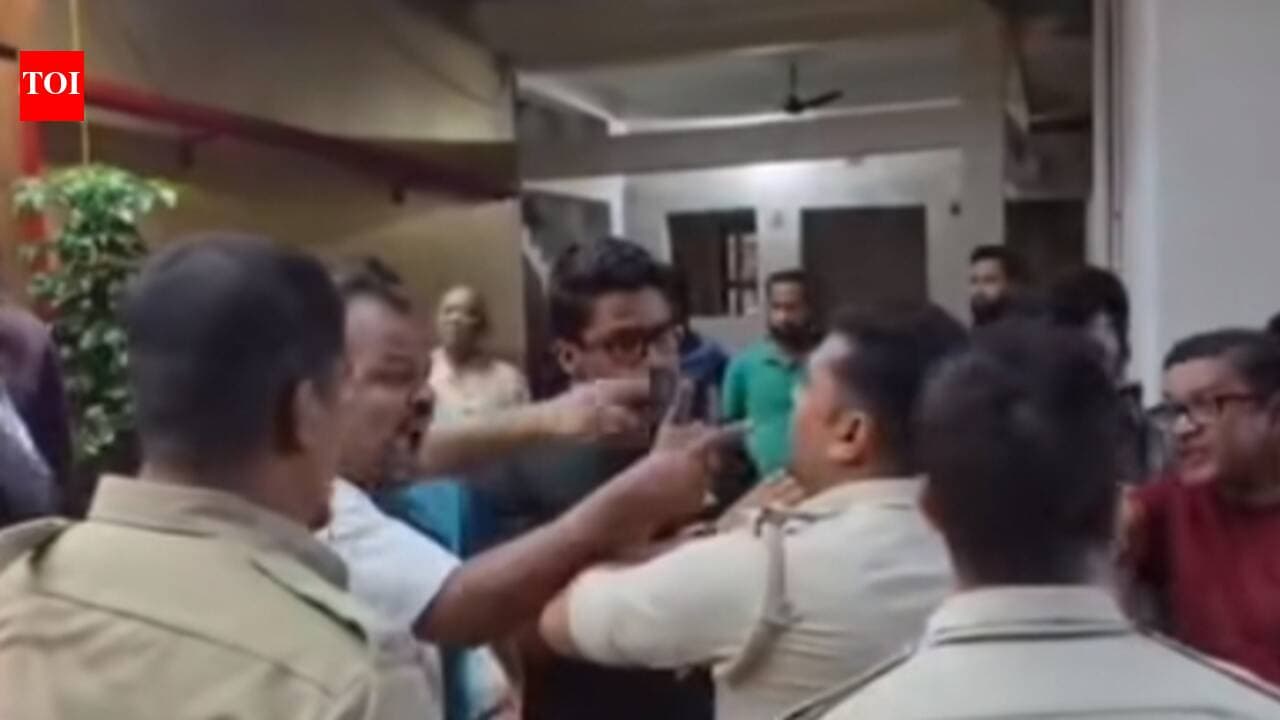 Standoff at Pakur hotel as Malda ZP members resist Bengal police team